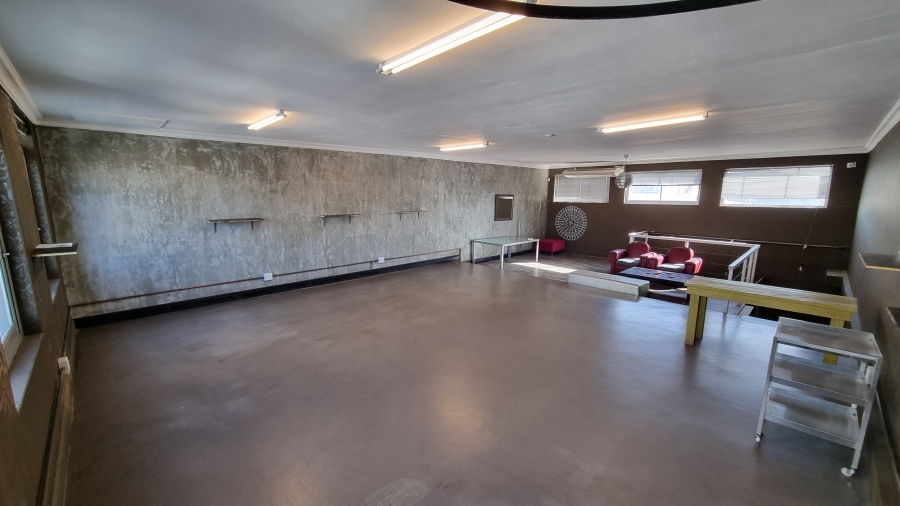 To Let Commercial Property for Rent in Woodstock Western Cape